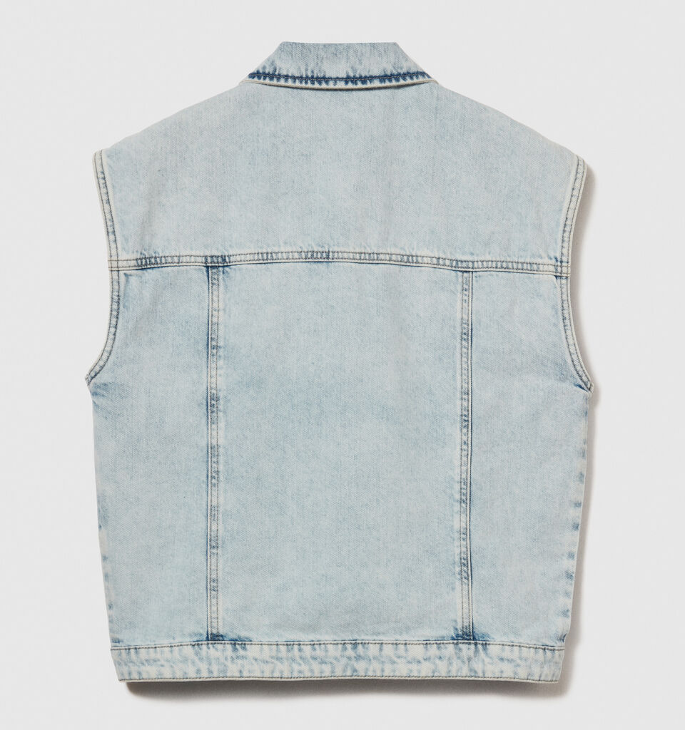 Sleeveless denim jacket with big pockets - boys' outerwear - Light Blue | Sisley Young image number 2